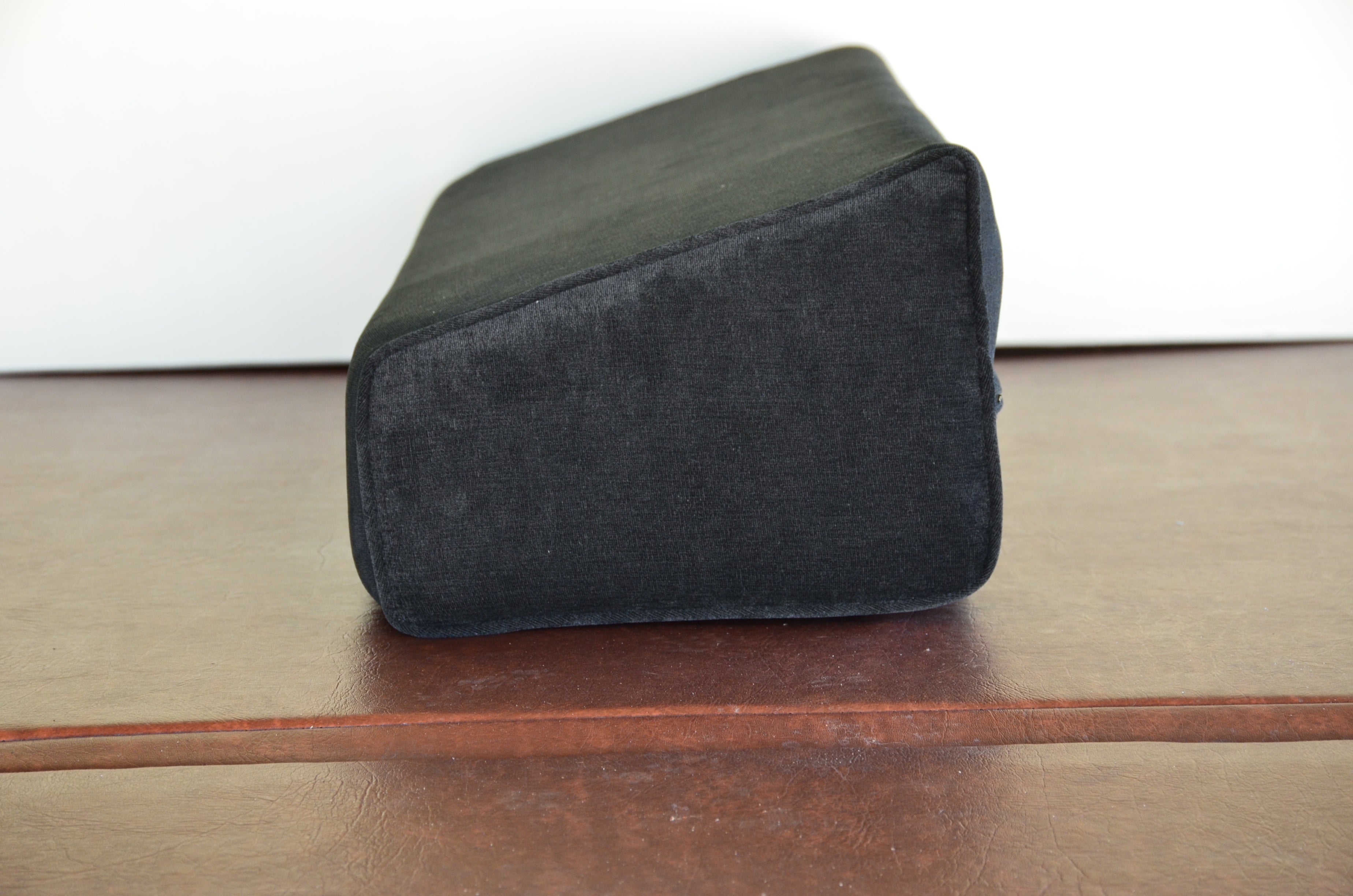 Wedge Bolster Cover (Arizona-Black)