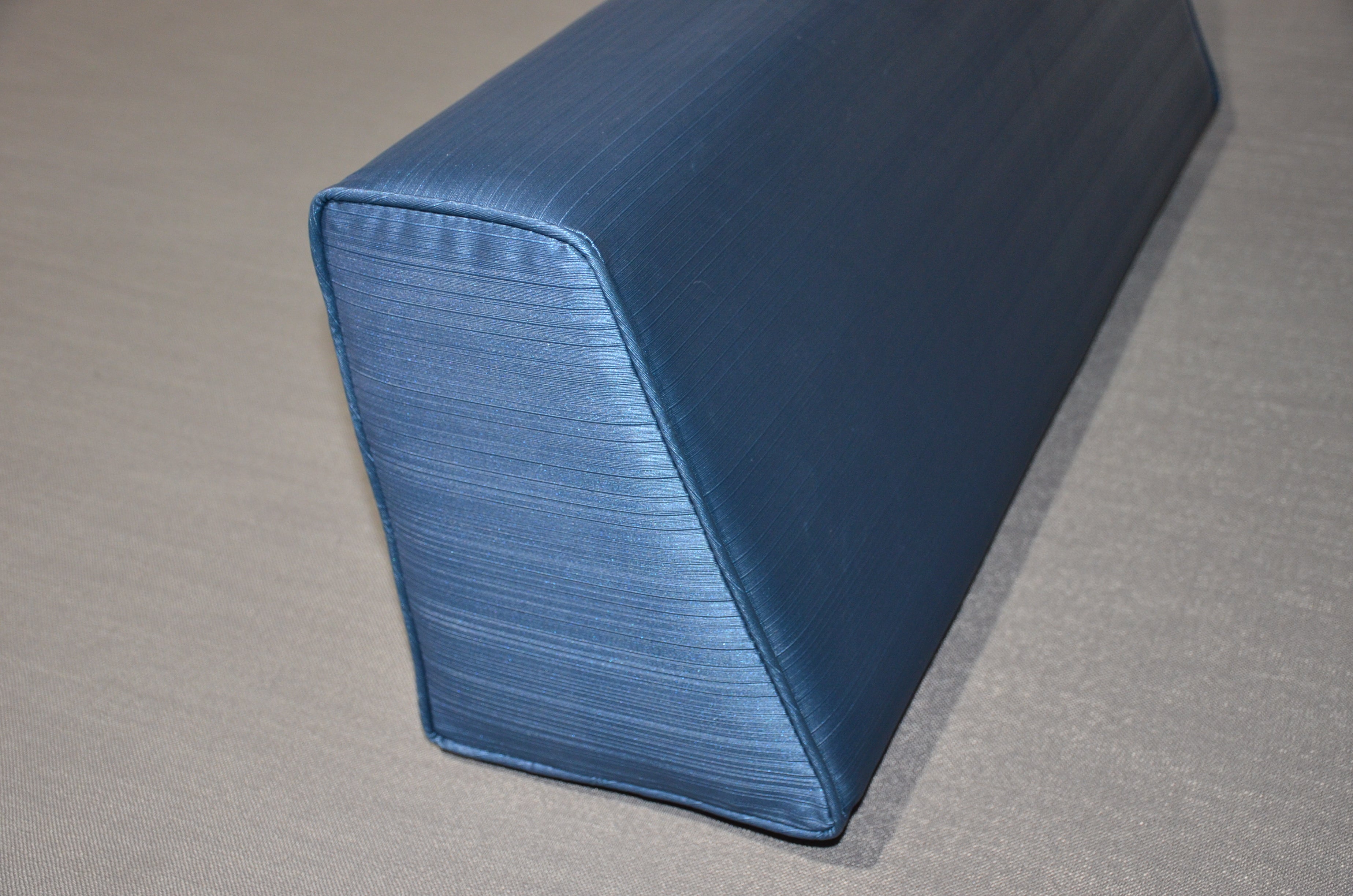 Wedge Bolster Cover ( Vinyl-Alma-Blue)