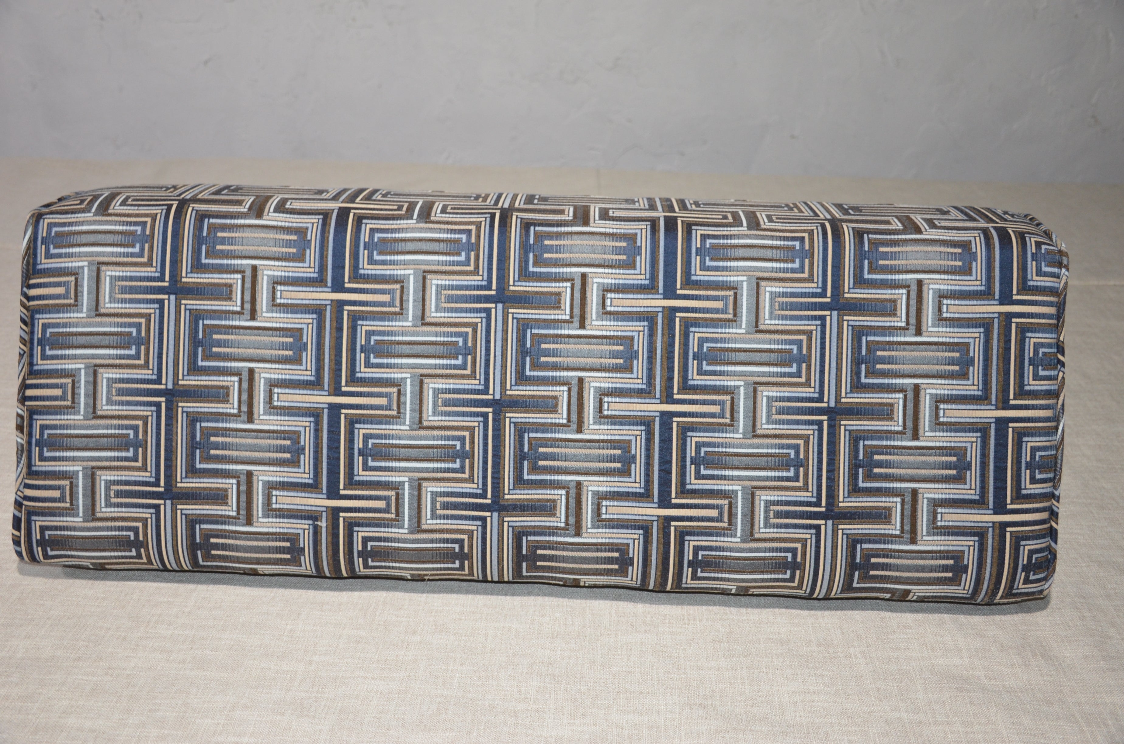 Wedge Bolster Cover (Maze 11917)